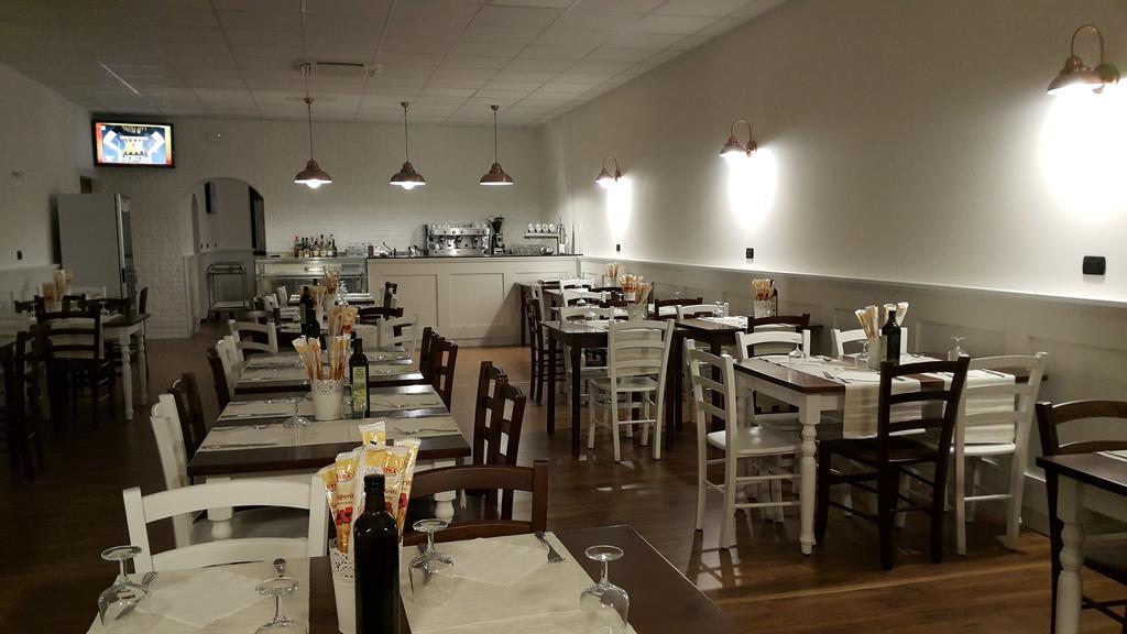 Albergo Pizzeria Sole San Giovanni Lupatoto Exterior foto