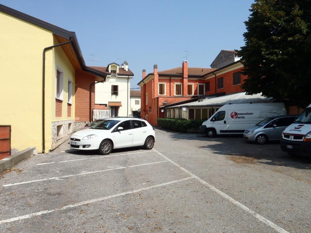 Albergo Pizzeria Sole San Giovanni Lupatoto Exterior foto
